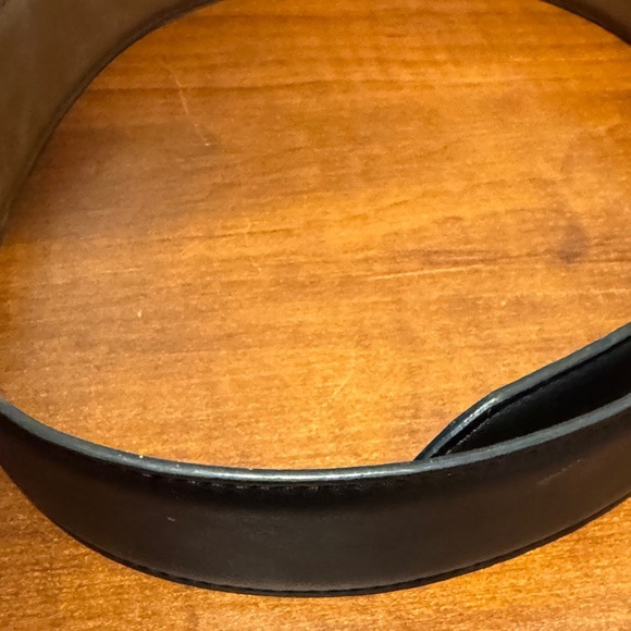 Columbia Black and Tan Faux Leather Belt Size Small 30-32 - Picture 9 of 12